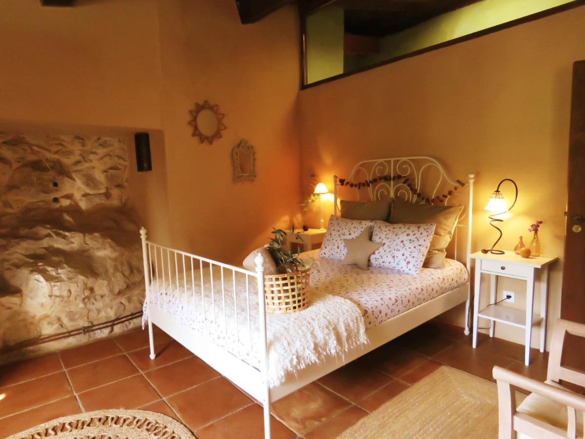 Casa Corazon De Piedra En El Rio Dulce Pension Aragosa Buitenkant foto