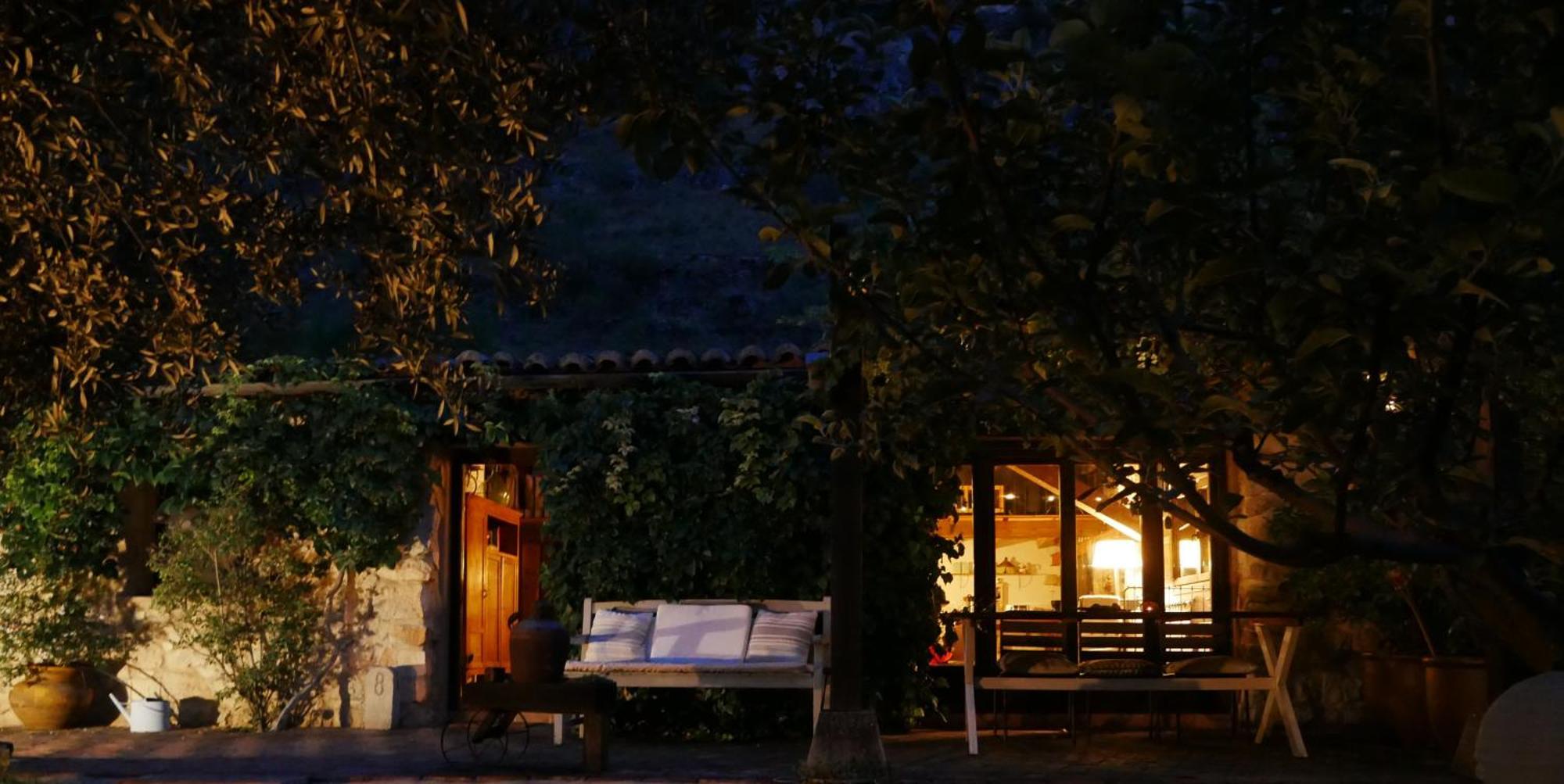 Casa Corazon De Piedra En El Rio Dulce Pension Aragosa Buitenkant foto